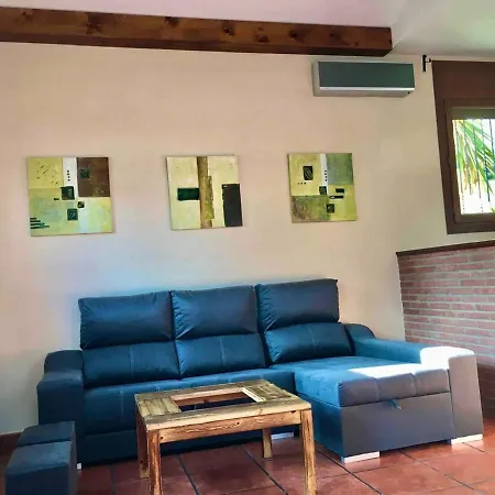 Chalet Singular En Con Piscina Privada Miami Playa