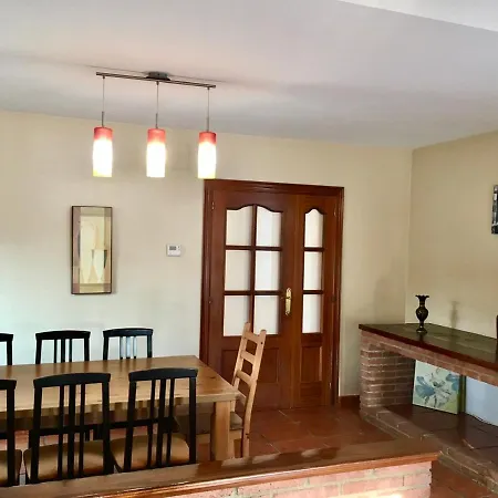 Singular En Con Piscina Privada Chalet